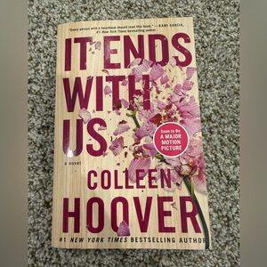 'It Ends With Us' Novel - Pink Cover